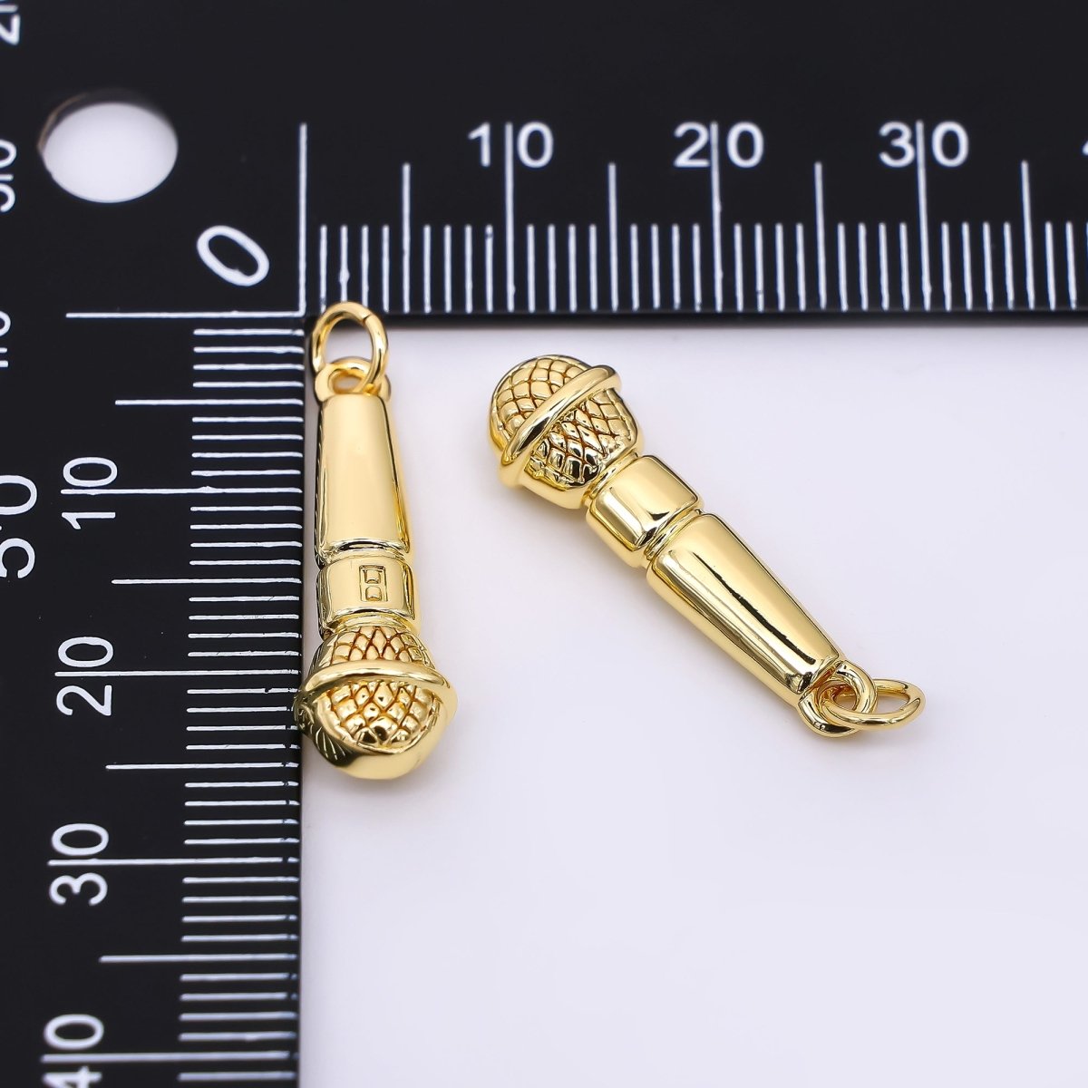 24K Gold Filled 24mm Karaoke Sing - A - Long Microphone Charm | AF - 520 - DLUXCA