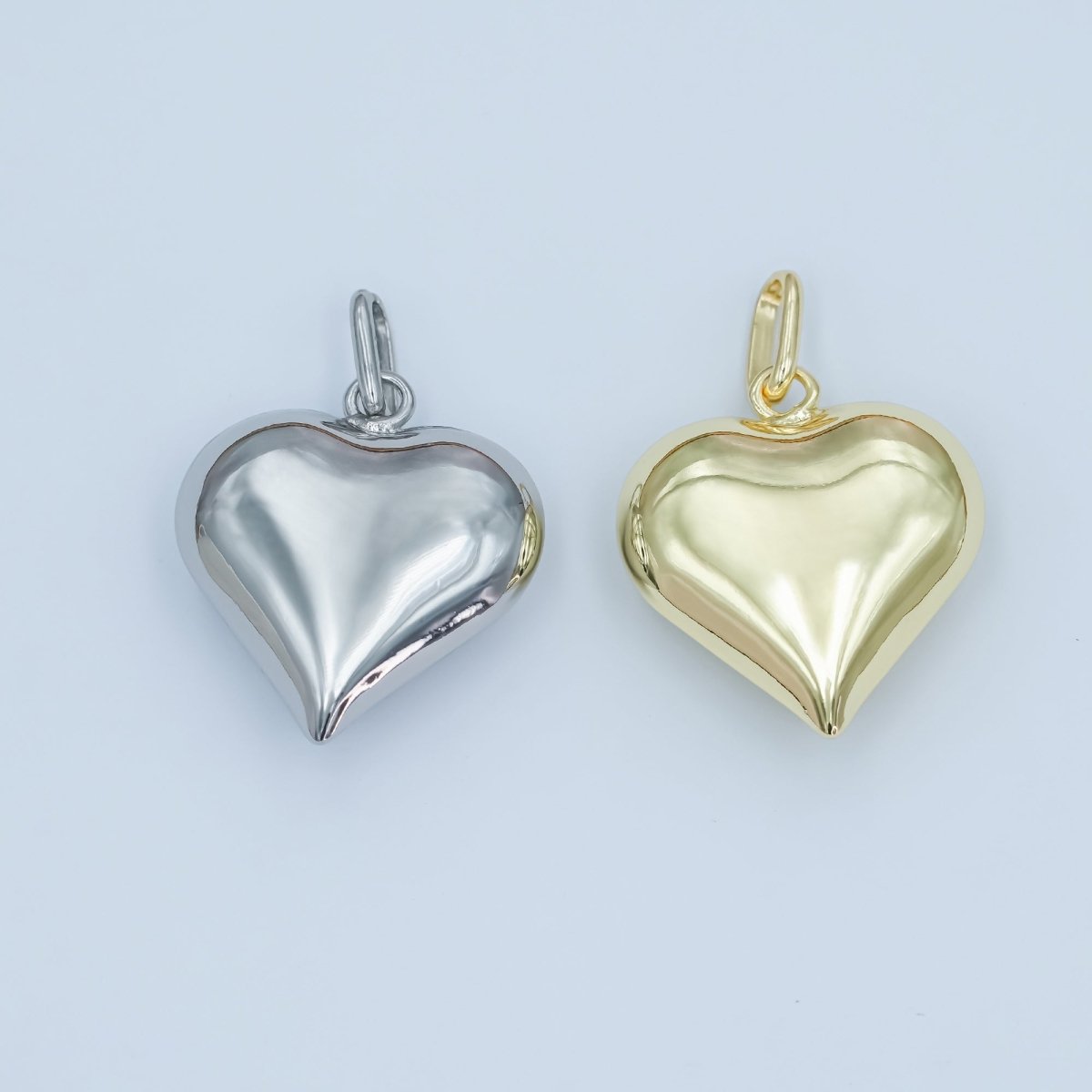24K Gold Filled 25mm Chubby Minimalist Heart Link Pendant in Gold & Silver | AA1484 - DLUXCA