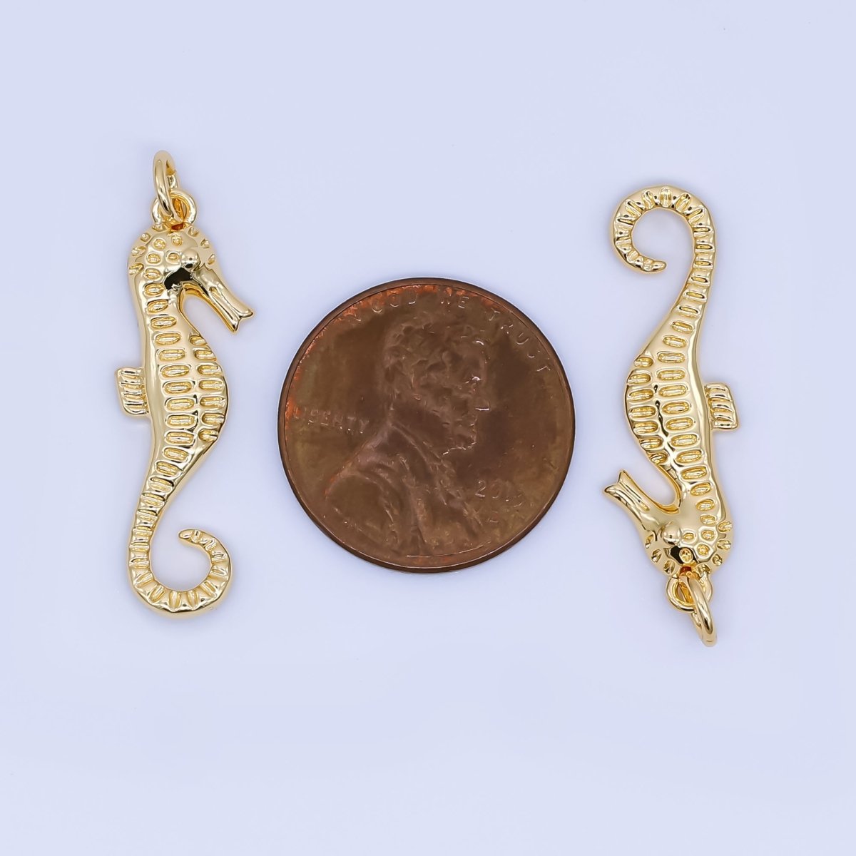 24K Gold Filled 27mm Ocean Aquatic Seahorse Animal Charm | AJ - 437 - DLUXCA