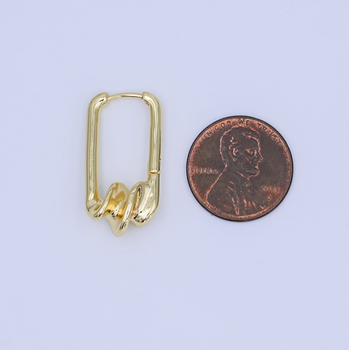 24K Gold Filled 27mm Twisted Foil Oblong Hoop Earrings | AI422 - DLUXCA