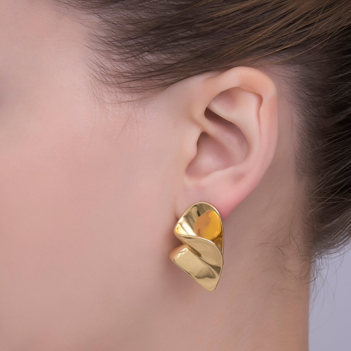 24K Gold Filled 31mm Molten Foil Geometric Stud Earrings | AI458 - DLUXCA