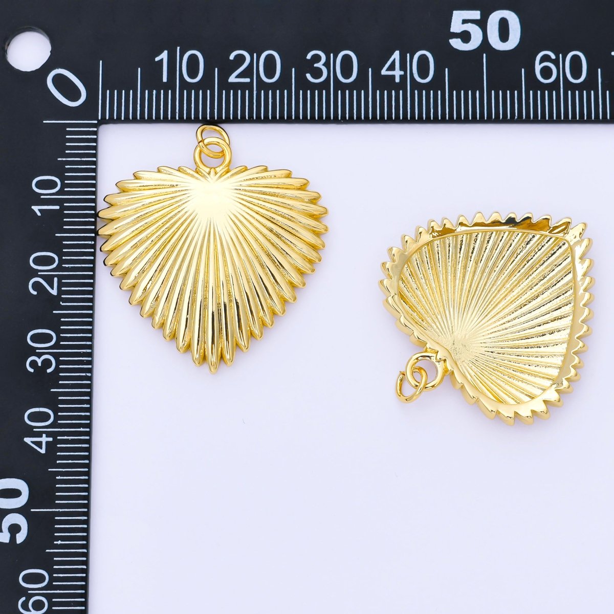 24K Gold Filled 31mm Sunburst Love Heart Chunky Charm | AF1511 - DLUXCA