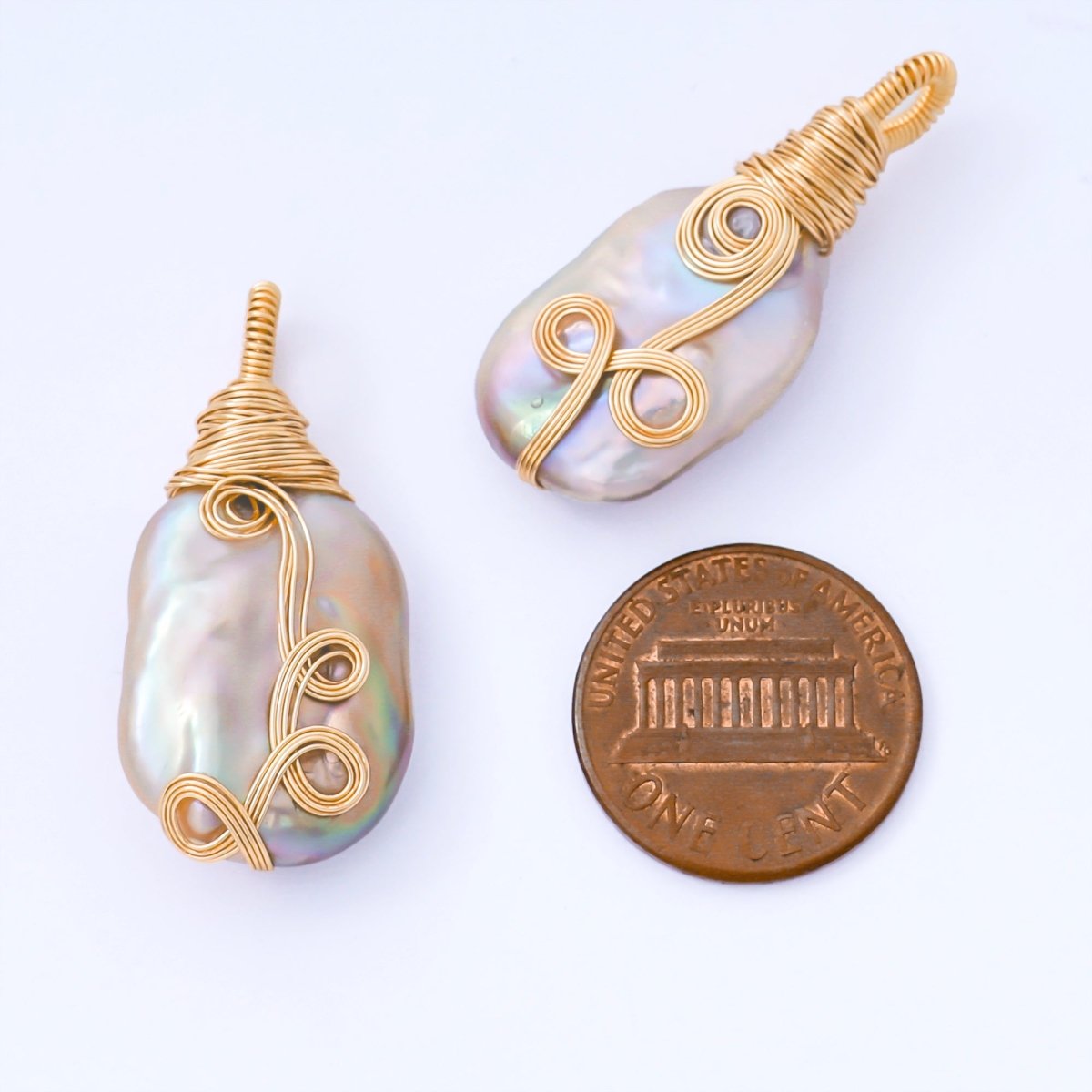 24K Gold Filled 33.5mm Baroque Freshwater Pearl Vine Tube Drop Pendant | AF578 - DLUXCA