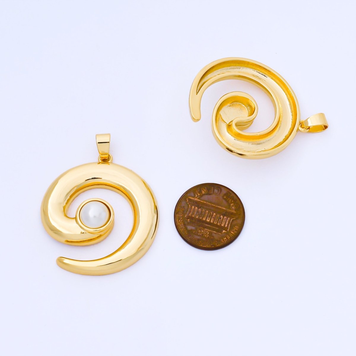 24K Gold Filled 35mm Spiral Pearl Charm | AA1665 - DLUXCA