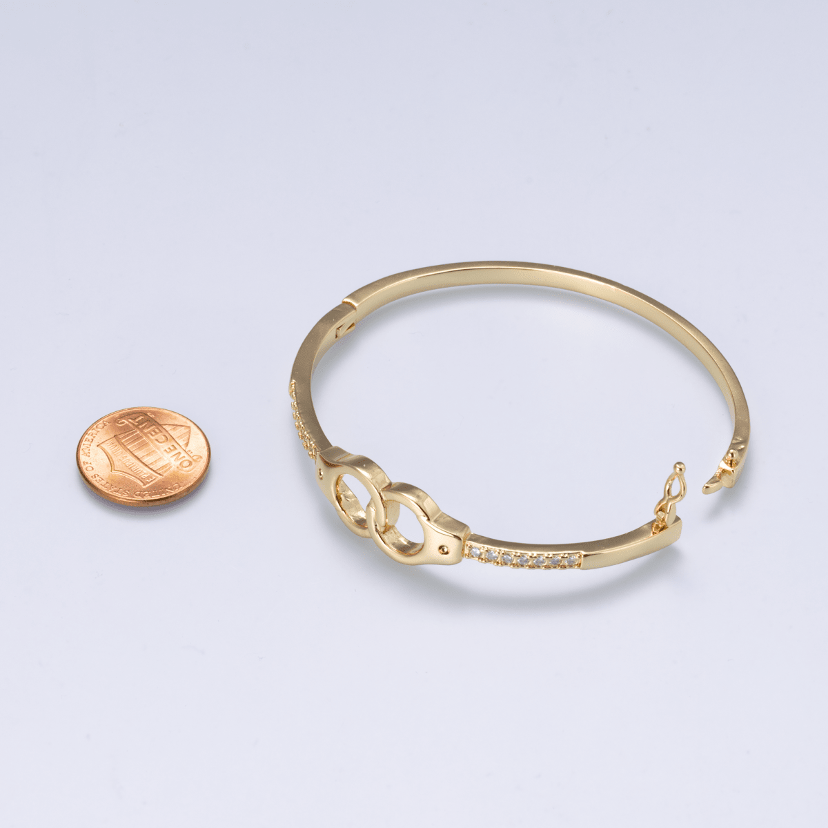 24K Gold Filled 3mm Interlock Handcuff Micro Paved CZ Bangle Bracelet | WA-04742 - DLUXCA