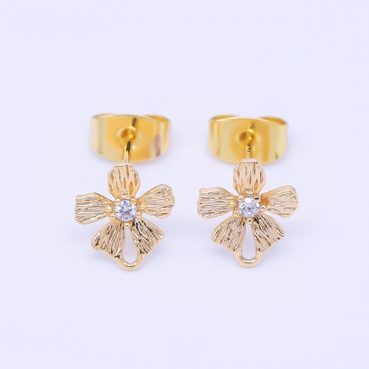 24K Gold Filled 9.5mm Clear CZ Hammered Flower Stud Earrings Findings | Z1328 - DLUXCA