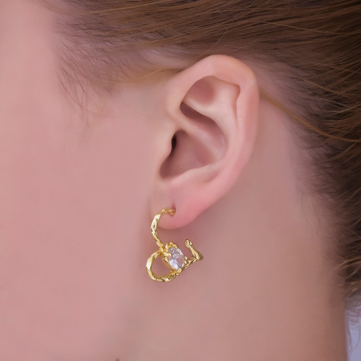 24K Gold Filled Baguette CZ Molten Heart C - Shaped Hoop Earrings | AI447 - DLUXCA