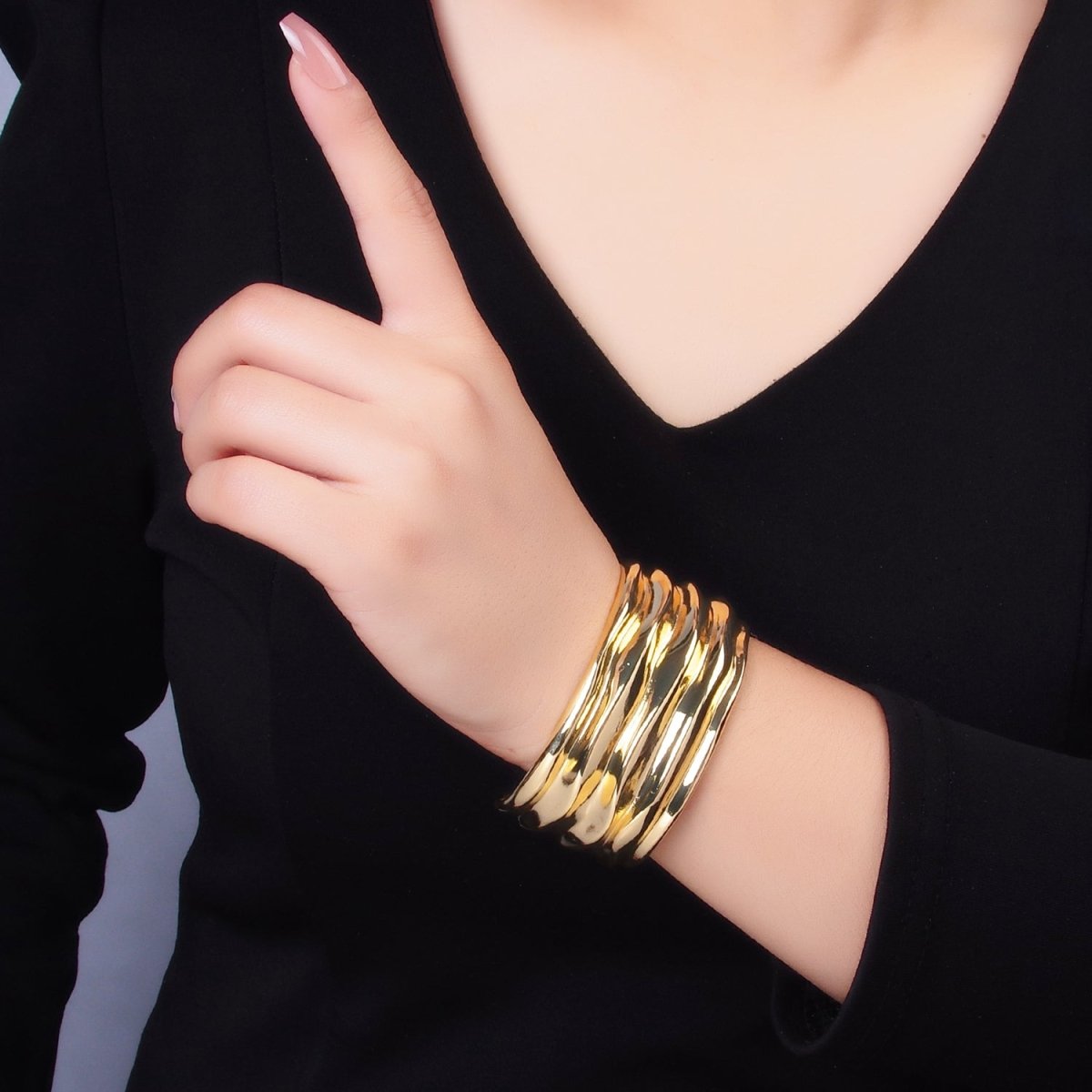 24K Gold Filled Chunky Cuff Band Bangle Bracelet | WA - 3976 - DLUXCA