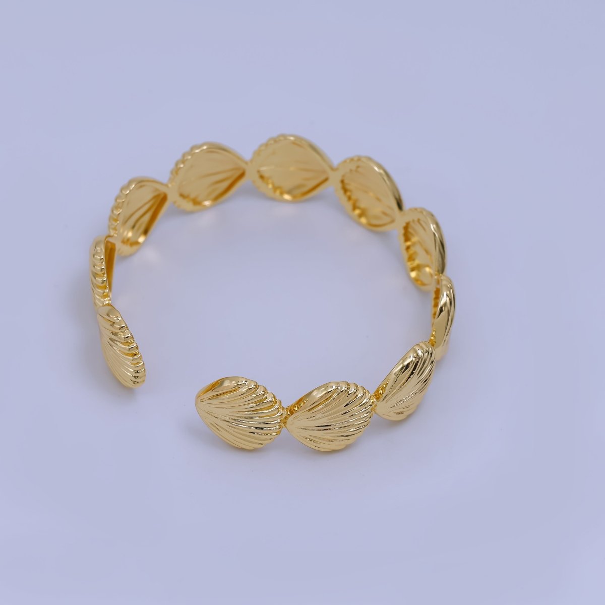 24K Gold Filled Clam Sea Shell Bangle Cuff Bracelet | WA - 3250 - DLUXCA