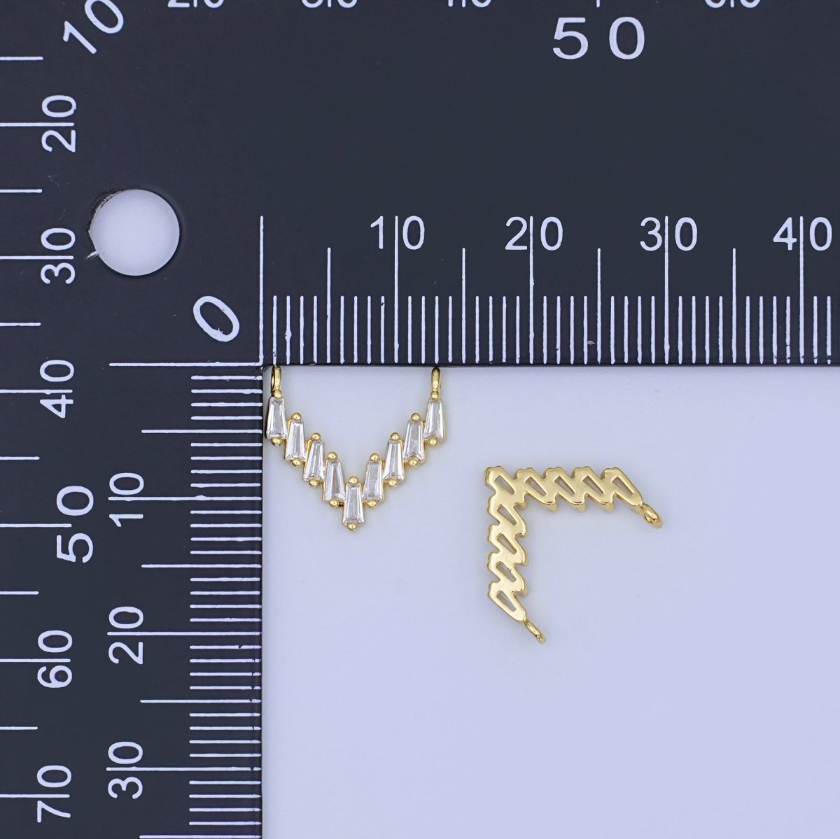 24K Gold Filled Clear CZ Baguette V - Shaped Connector | Y025 - DLUXCA