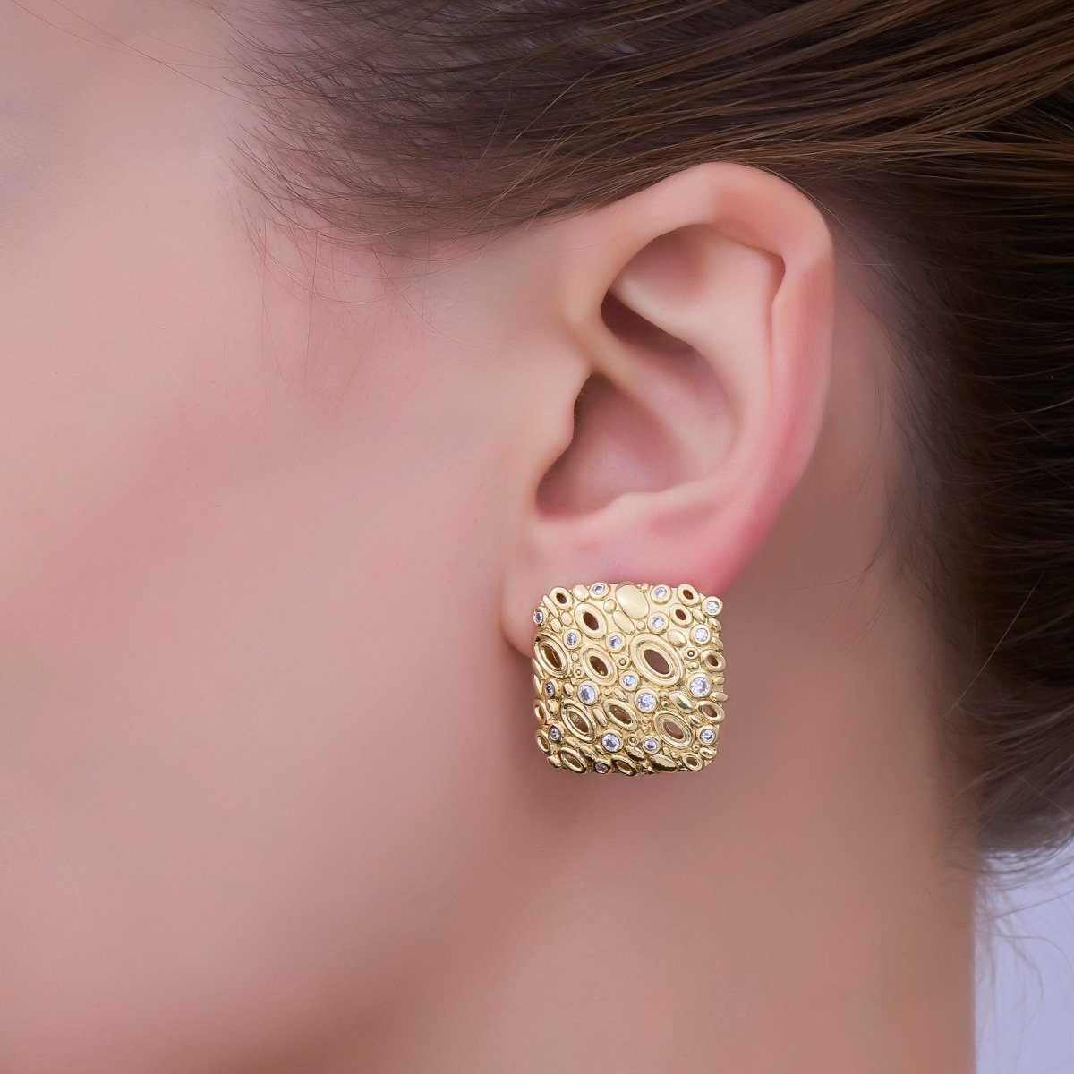 24K Gold Filled Clear CZ Dotted Open Oval Square Stud Earrings | AI500 - DLUXCA