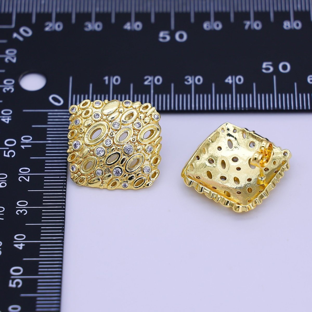 24K Gold Filled Clear CZ Dotted Open Oval Square Stud Earrings | AI500 - DLUXCA