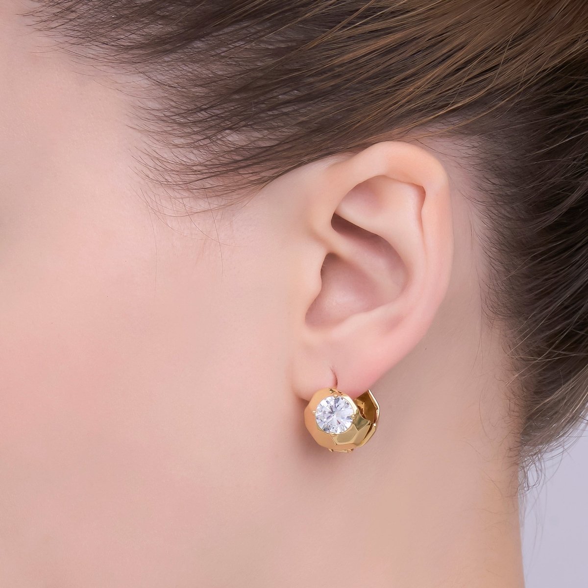 24K Gold Filled Clear CZ Hammered Round Hoop Earrings | T189 - DLUXCA