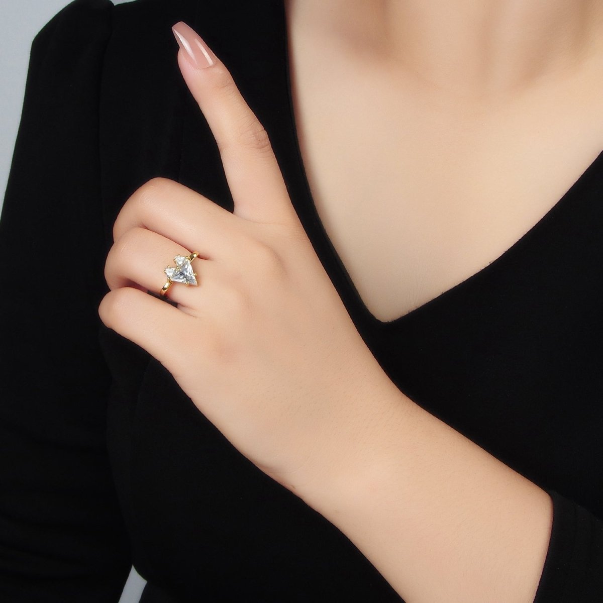 24K Gold Filled Clear CZ Pixel Heart Solitaire Ring | U342 - DLUXCA