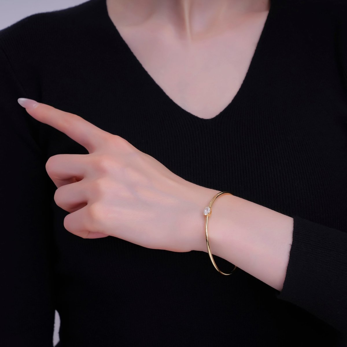 24K Gold Filled Clear Oval CZ Solitaire Cuff Bracelet | WA - 3043 - DLUXCA