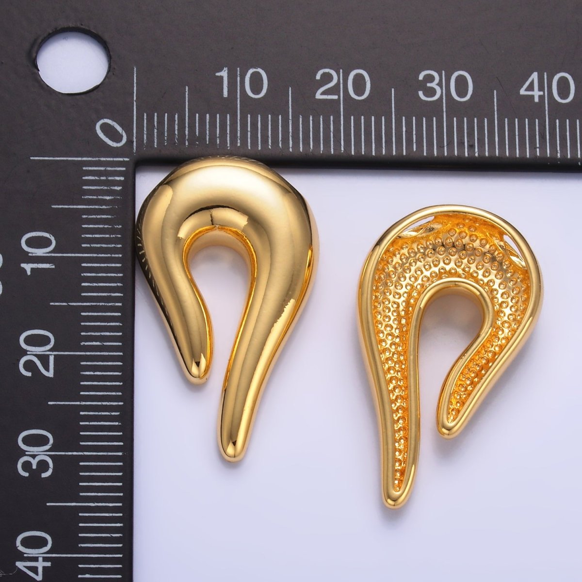 24K Gold Filled Curve Horn Slide Charm | W821 - DLUXCA