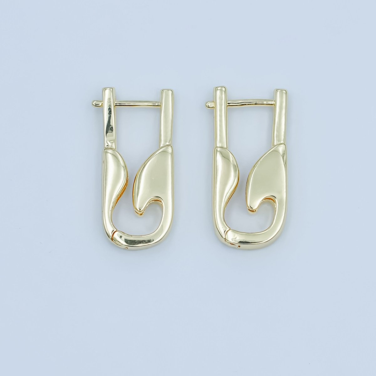 24K Gold Filled Curved Geometric Oblong Hoop Earrings | AE834 - DLUXCA