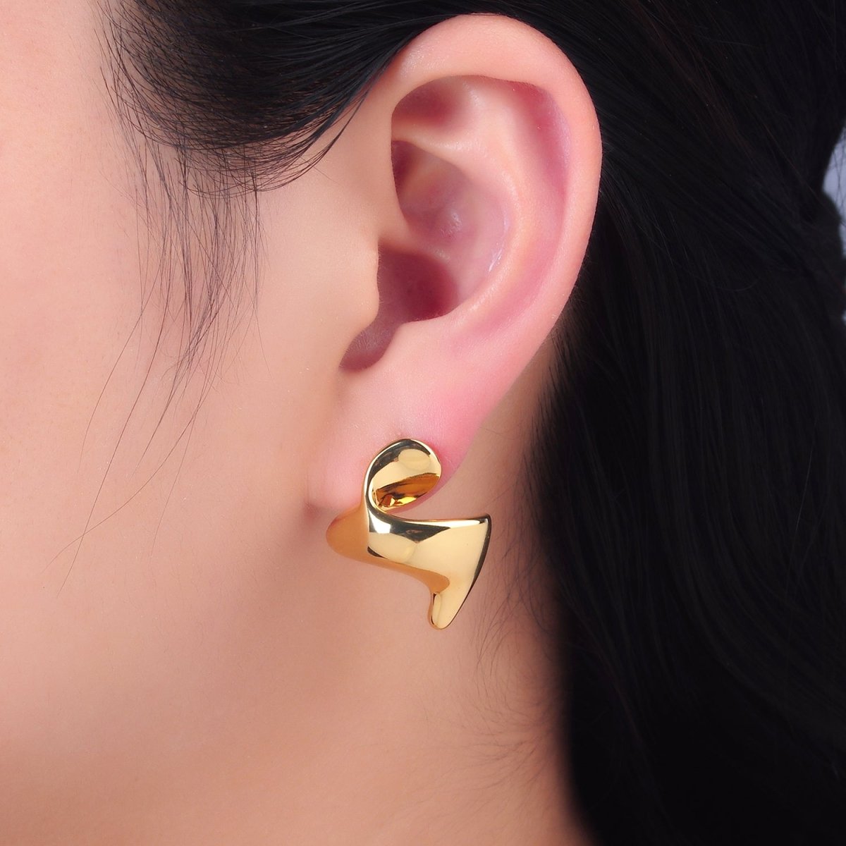 24K Gold Filled Geometric Curved Wide Stud Earrings in Gold & Silver | AB917 AB918 - DLUXCA