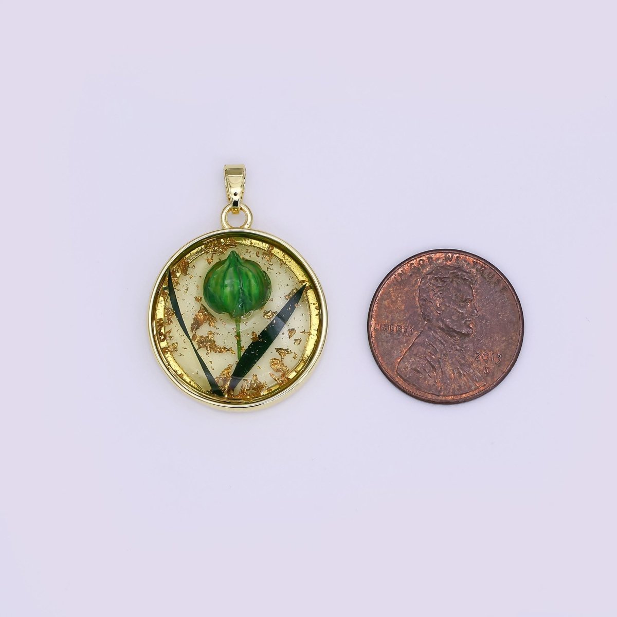 24K Gold Filled Green Flower Gold Foil Acrylic Round Pendant | AA1508 - DLUXCA