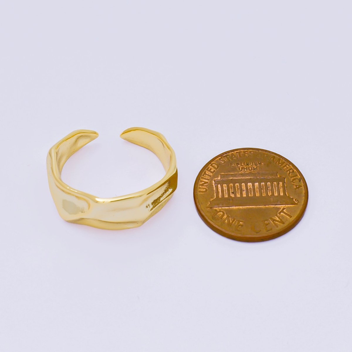 24K Gold Filled Hammered Freeform Round Open Ring | O377 - DLUXCA