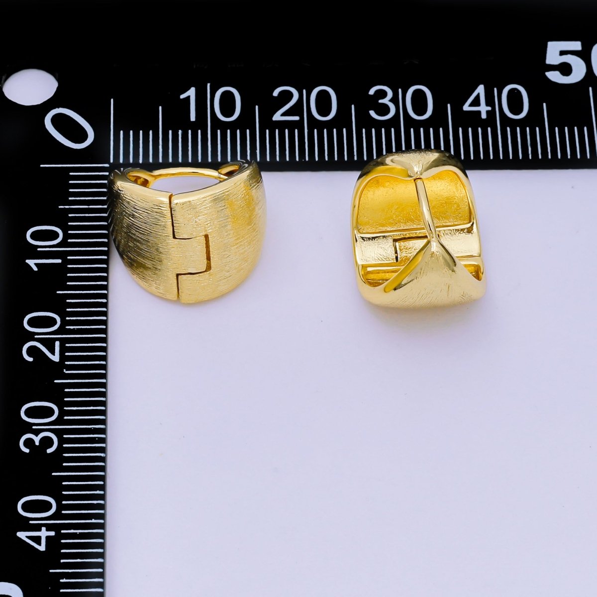 24K Gold Filled Match Tetris Dome Huggie Earrings | AJ - 034 - DLUXCA