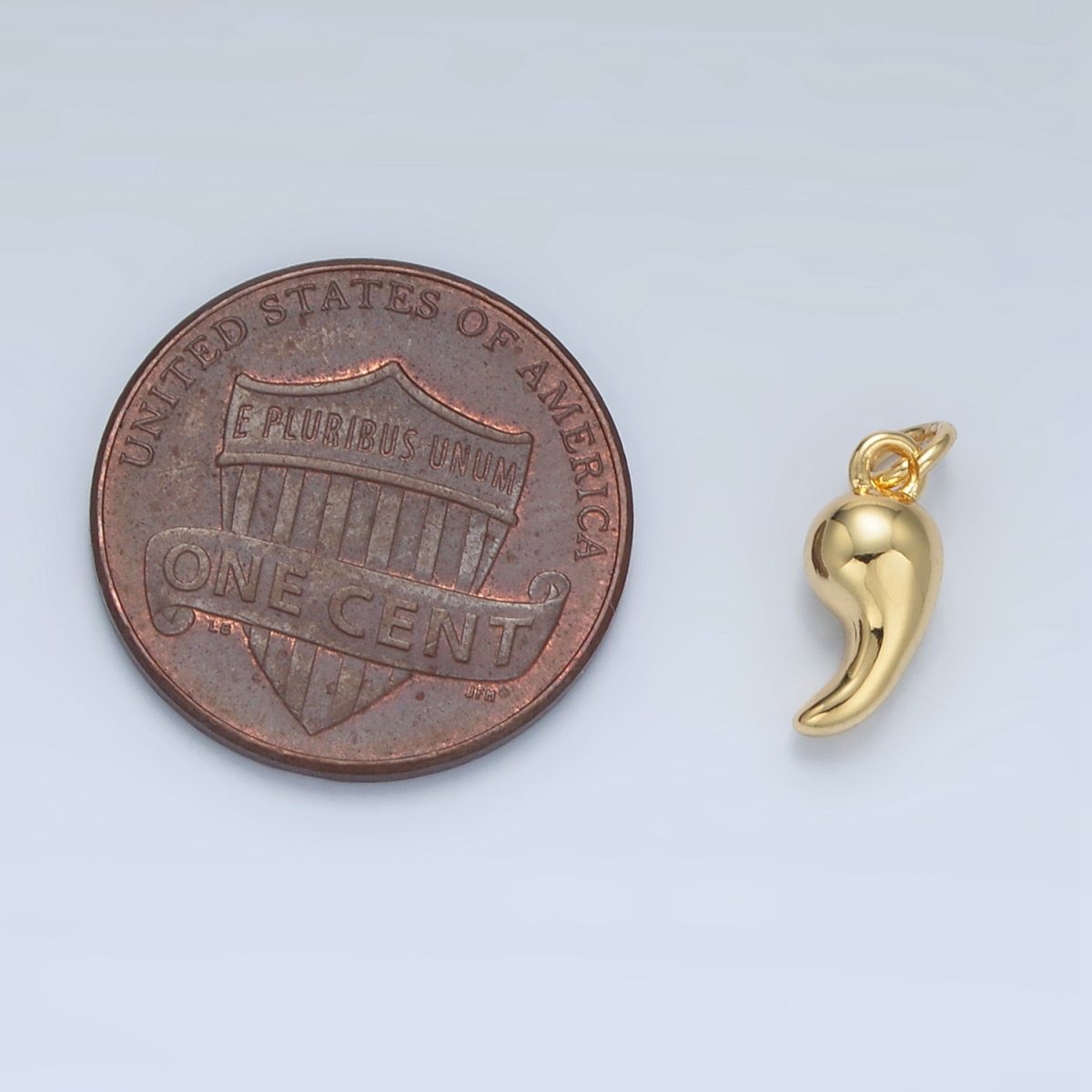 24K Gold Filled Mini Animal Tusk Teeth Charm | E657 - DLUXCA