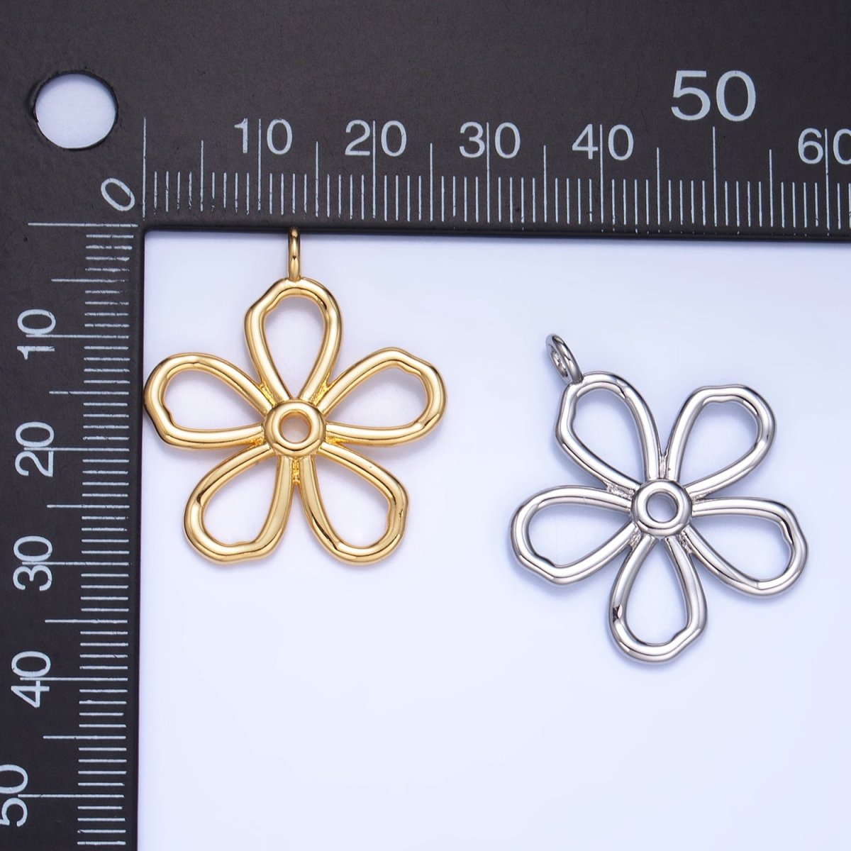 24K Gold Filled Minimalist Flower Pendant in Gold & Silver | AG947 - DLUXCA