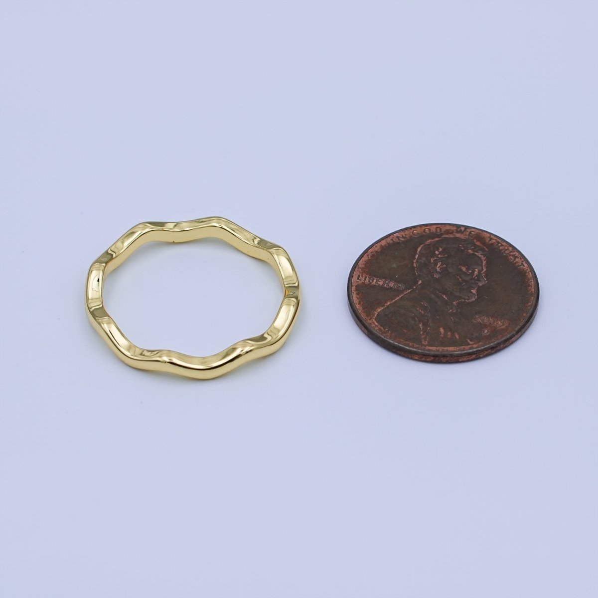 24K Gold Filled Minimalist Wave Band Ring | O850 - DLUXCA