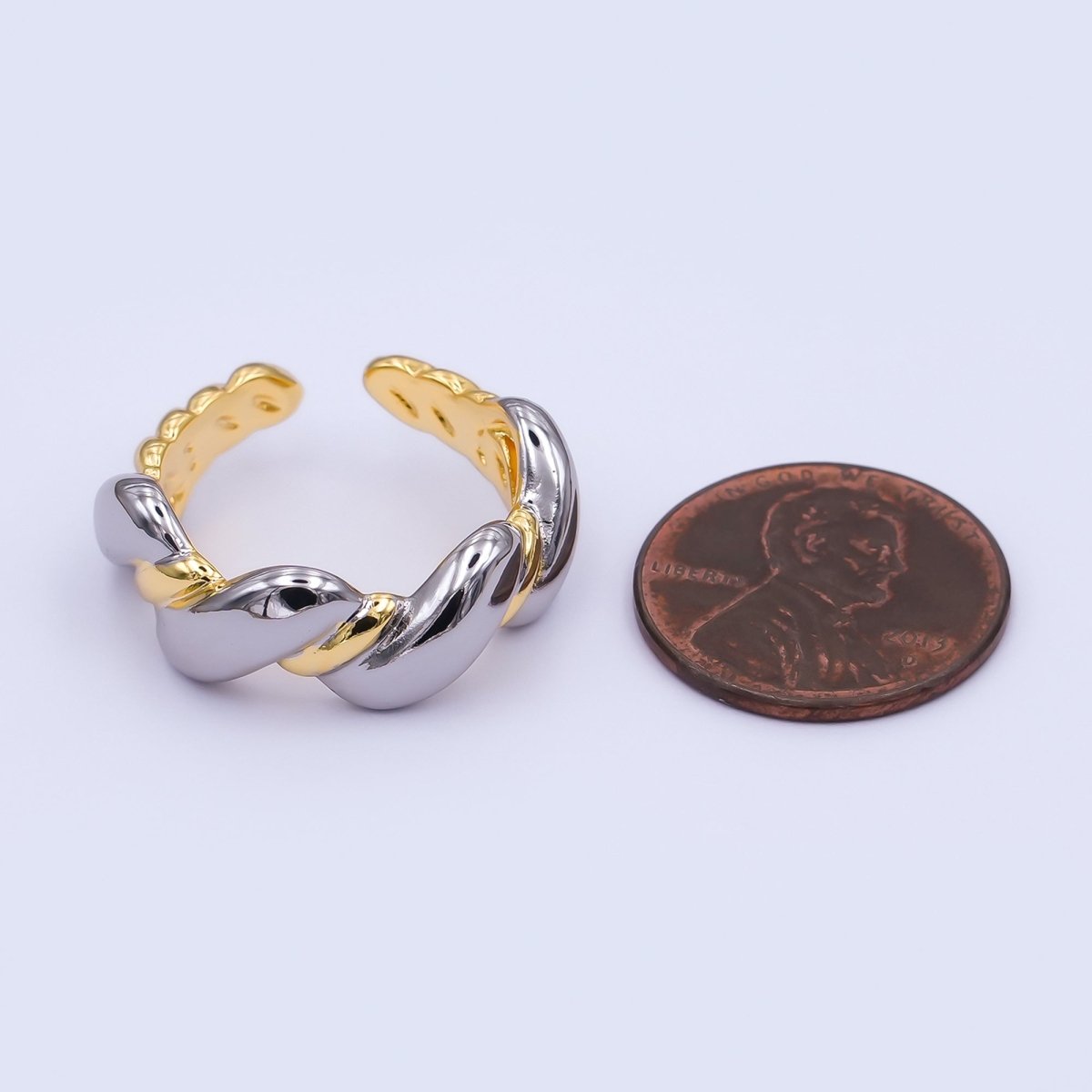 24K Gold Filled Mixed Metal Croissant Flat Ring | O998 - DLUXCA
