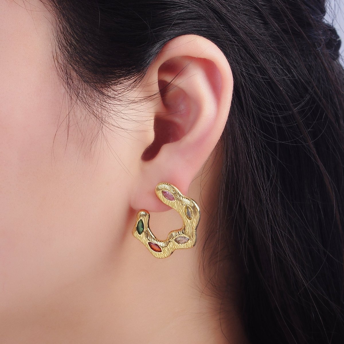 24K Gold Filled Multicolor Marquise CZ Wavy Line-Textured Stud Earrings Set | P526 - DLUXCA