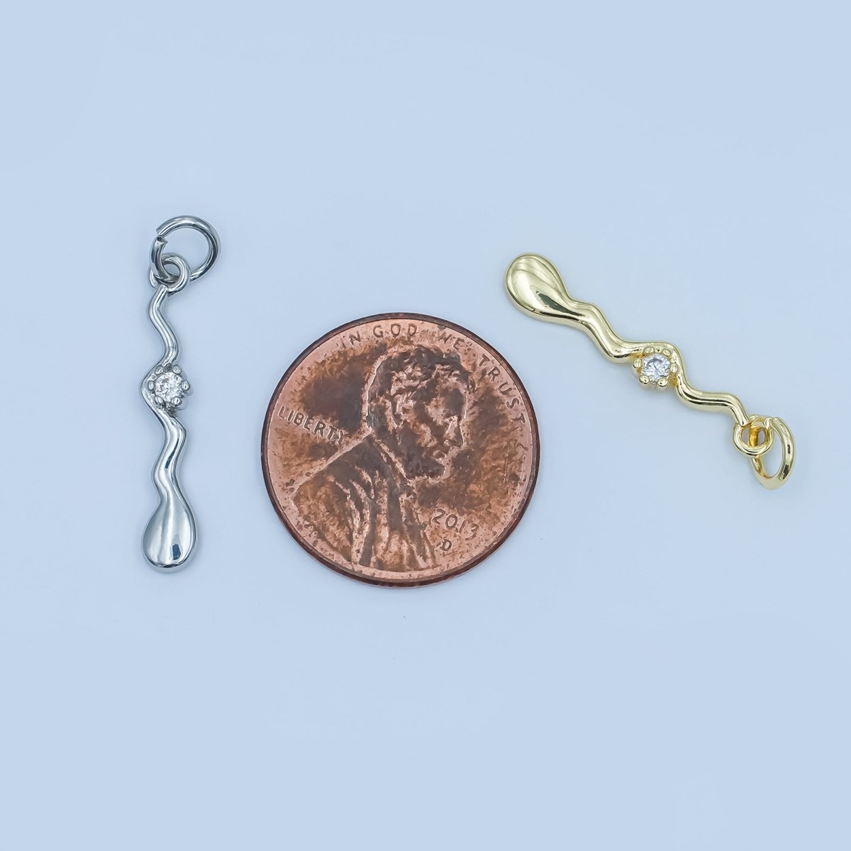 24K Gold Filled Round CZ Molten Wavy Charm in Gold & Silver | E256 - DLUXCA