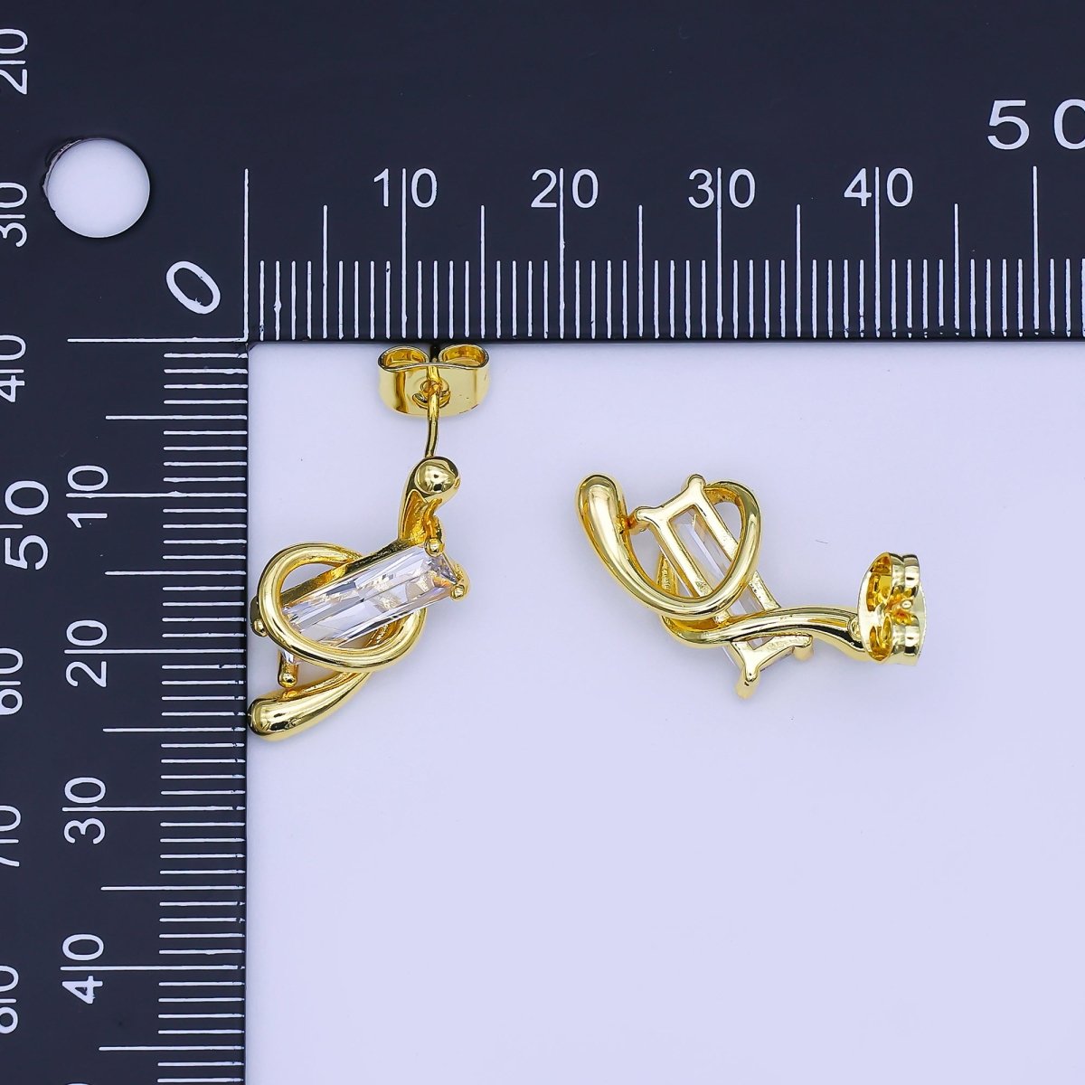 24K Gold Rectangular CZ Twirly Loop Centerpoint Stud Earrings | AI516 - DLUXCA