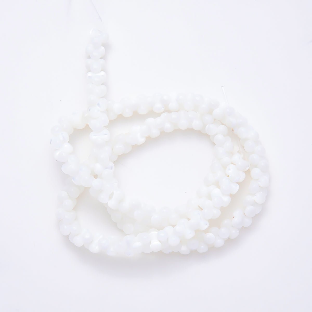 6mm White Shell Pearl Geometric Gemstone Strand Finding | WA-00171 - DLUXCA