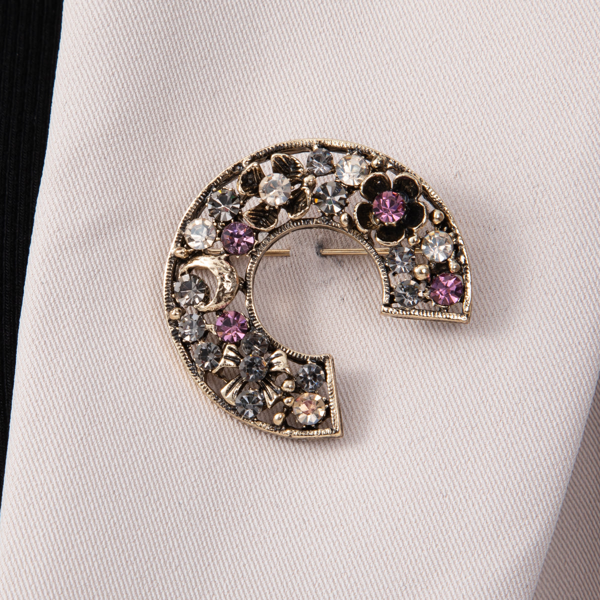 Vintage Gold 39mm Multicolor Rhinestone Lucky Horseshoe Animal Pin Brooch | BH-107