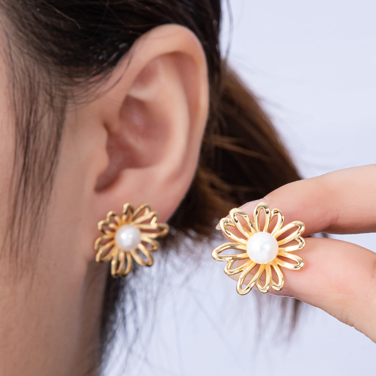 14K Gold Filled 19mm Shell Pearl Open Flower Stud Earrings | Earrings-00052