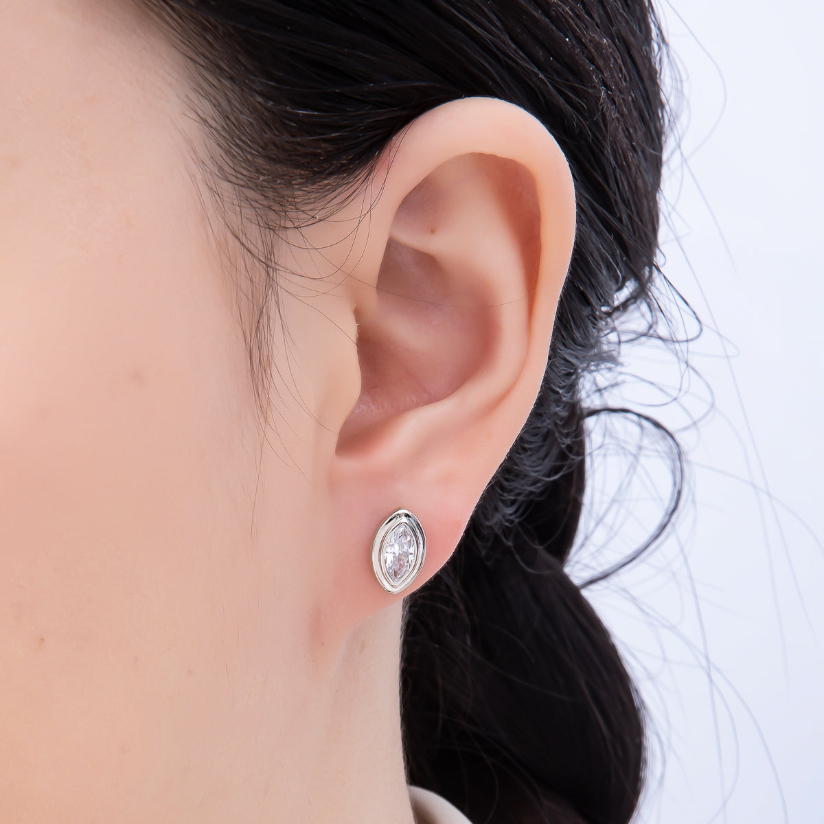 16K Gold Filled 11mm Clear CZ Marquise Bezel Stud Earrings in Gold & Silver | Earrings-00423 Earrings-00424