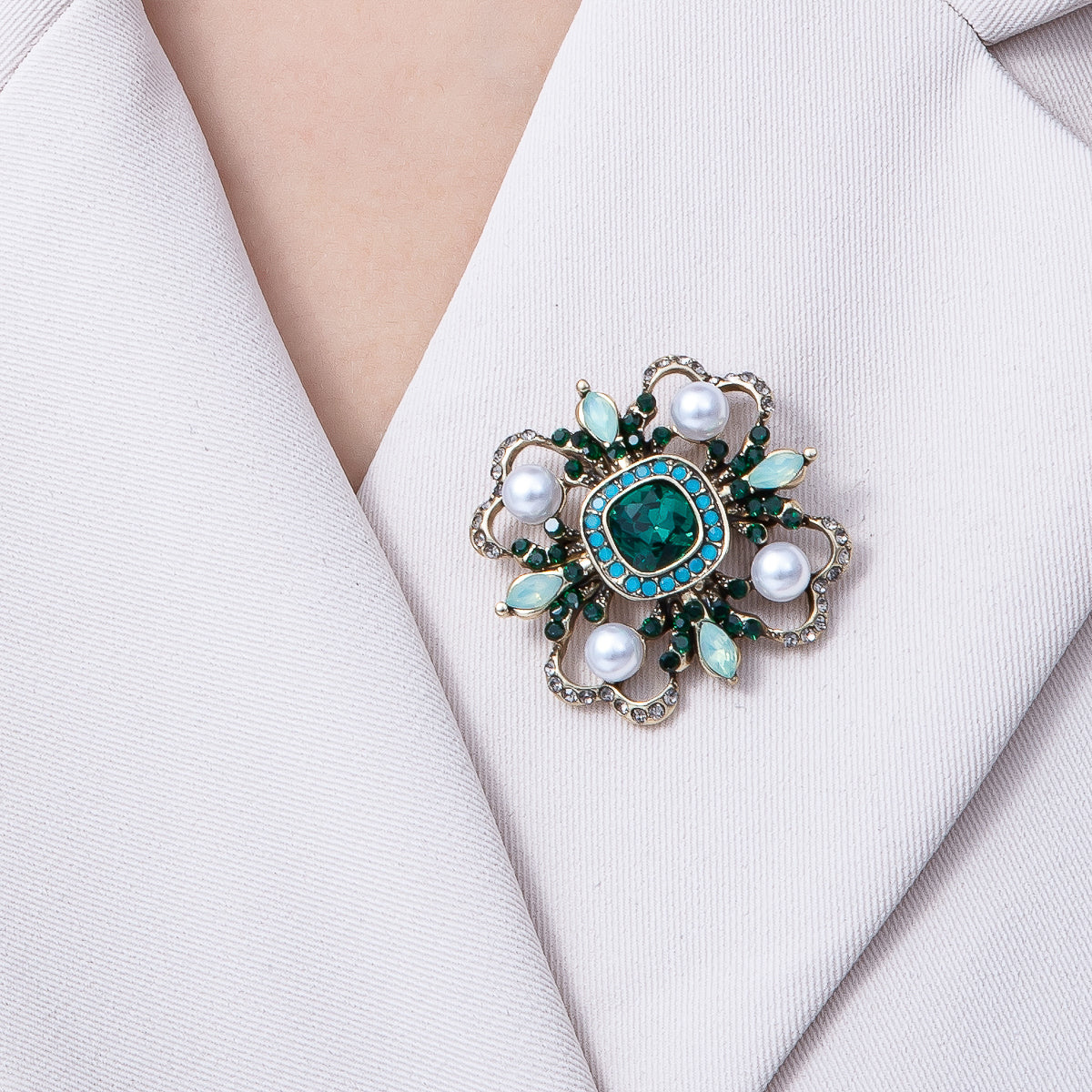Vintage Antique Gold Flower Blue Black Gray Crystal Brooch Pin | BH-006