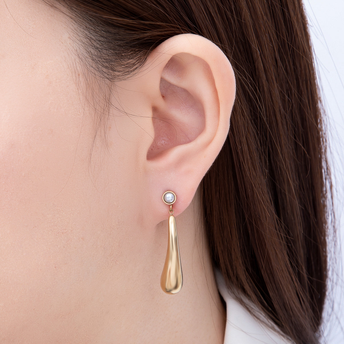 Stainless Steel Gold PVD 30mm Shell Pearl Molten Curved Teardrop Drop Stud | Earrings-00748