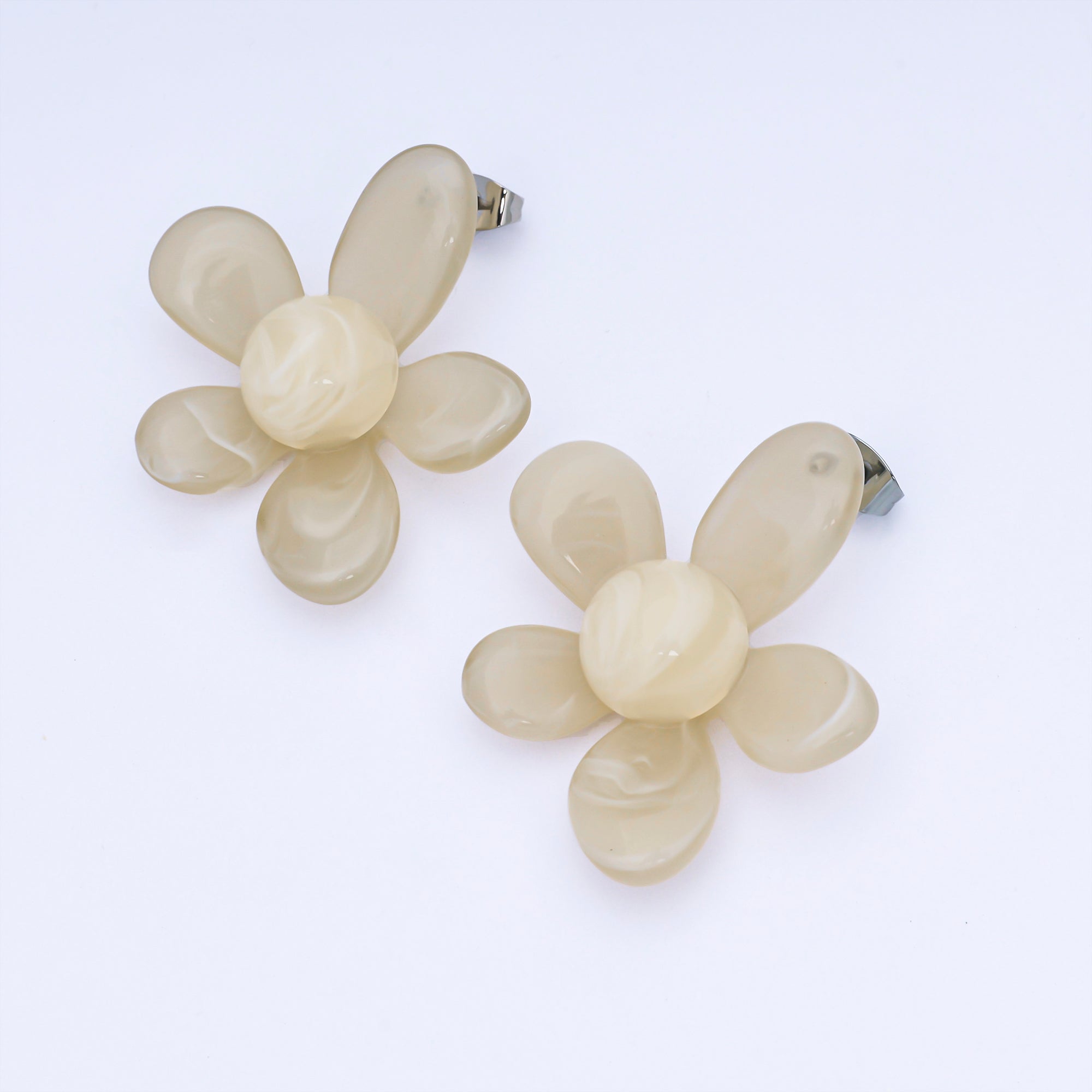 Silver Colorful Resin 3D Dasiy Flower Stud Earrings Spring Jewelry| ab1636