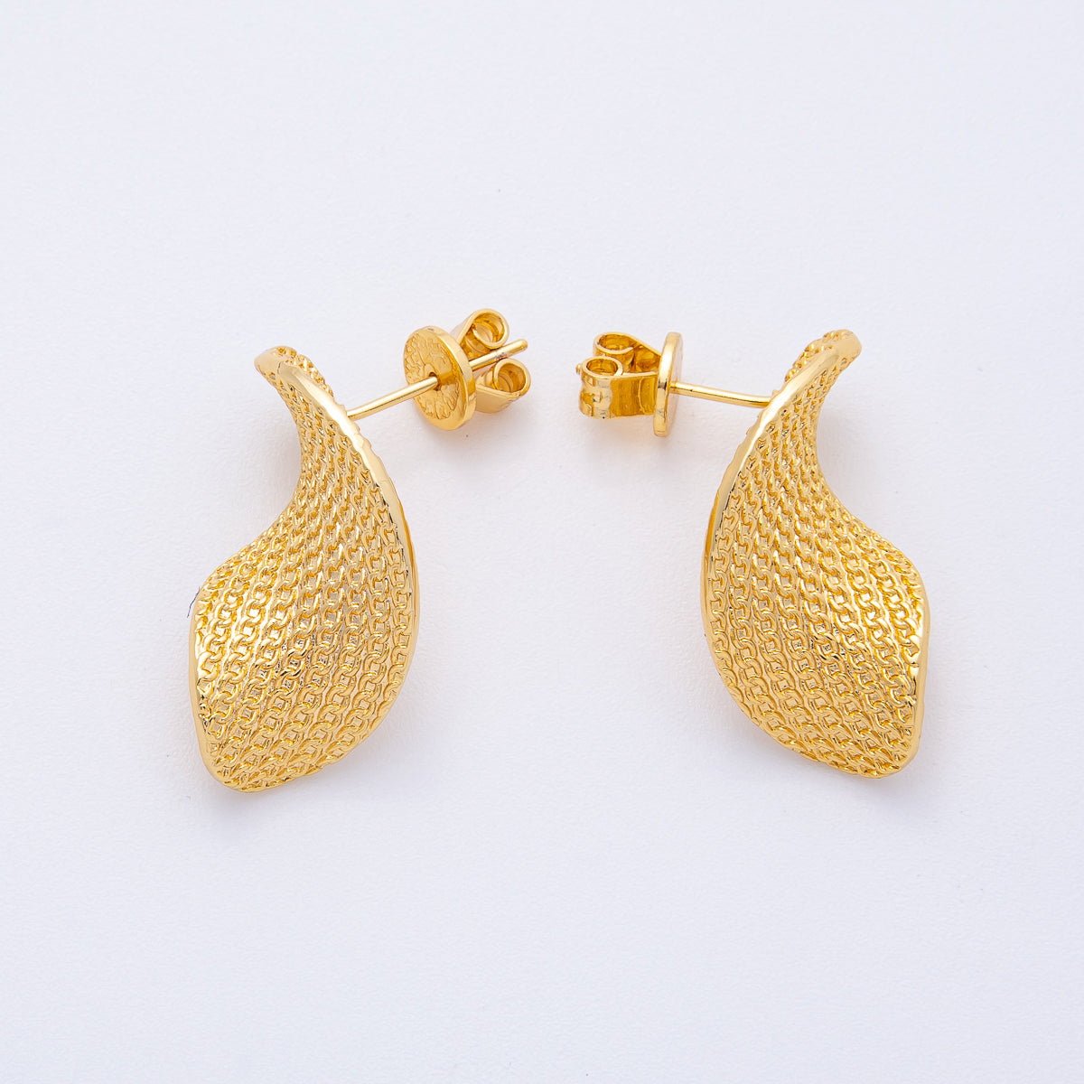 18K Gold Filled 25mm Curb Chain Curved Geometric Stud Earrings | AD1690