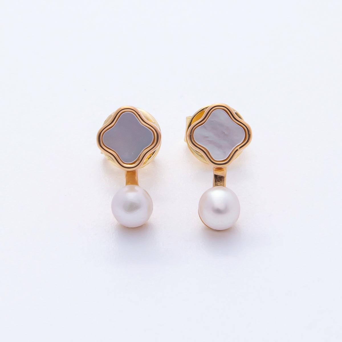 18K Gold Filled 13.5mm Shell Pearl Clover Drop Stud Earrings | AE829