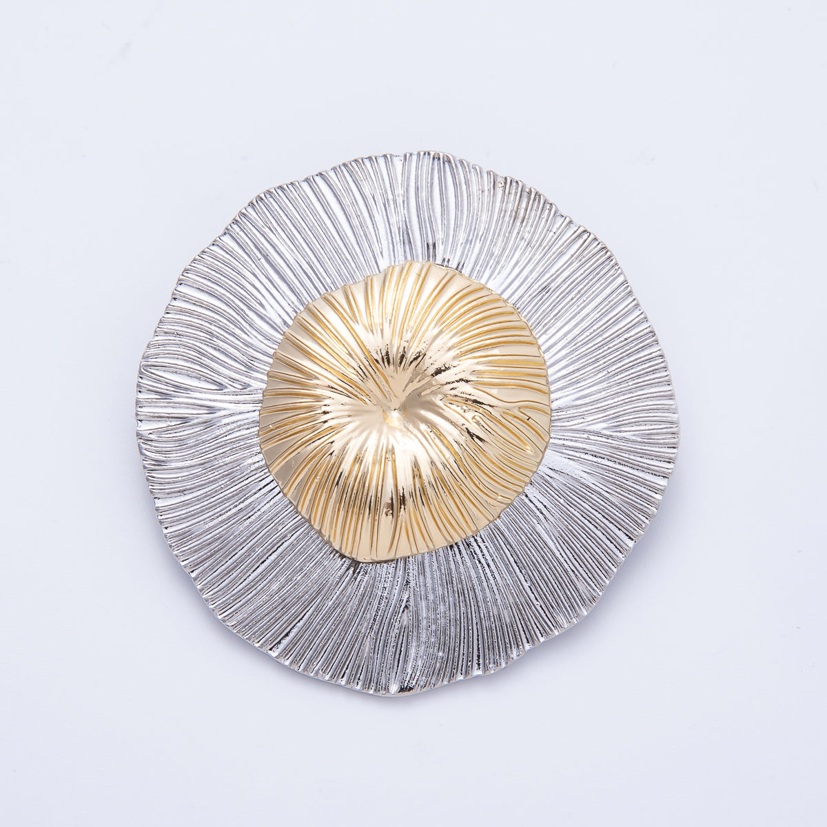 18K Gold Filled 55mm Two-Tone Ribbed Daisy Flower Round Brooch Pin | BH-024