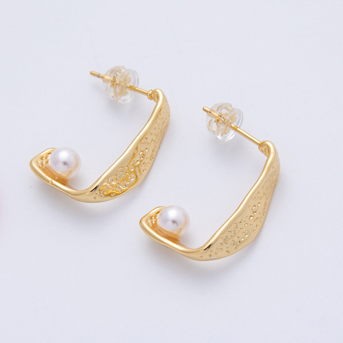 14K Gold Filled 22mm Shell Pearl Hammered J-Shaped Hoop Earrings | Earrings-00051