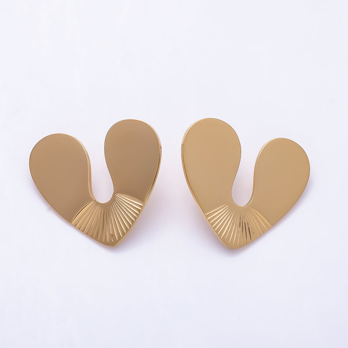 Stainless Steel 28mm Minimalist Sunburst Heart Stud | Earrings-00740