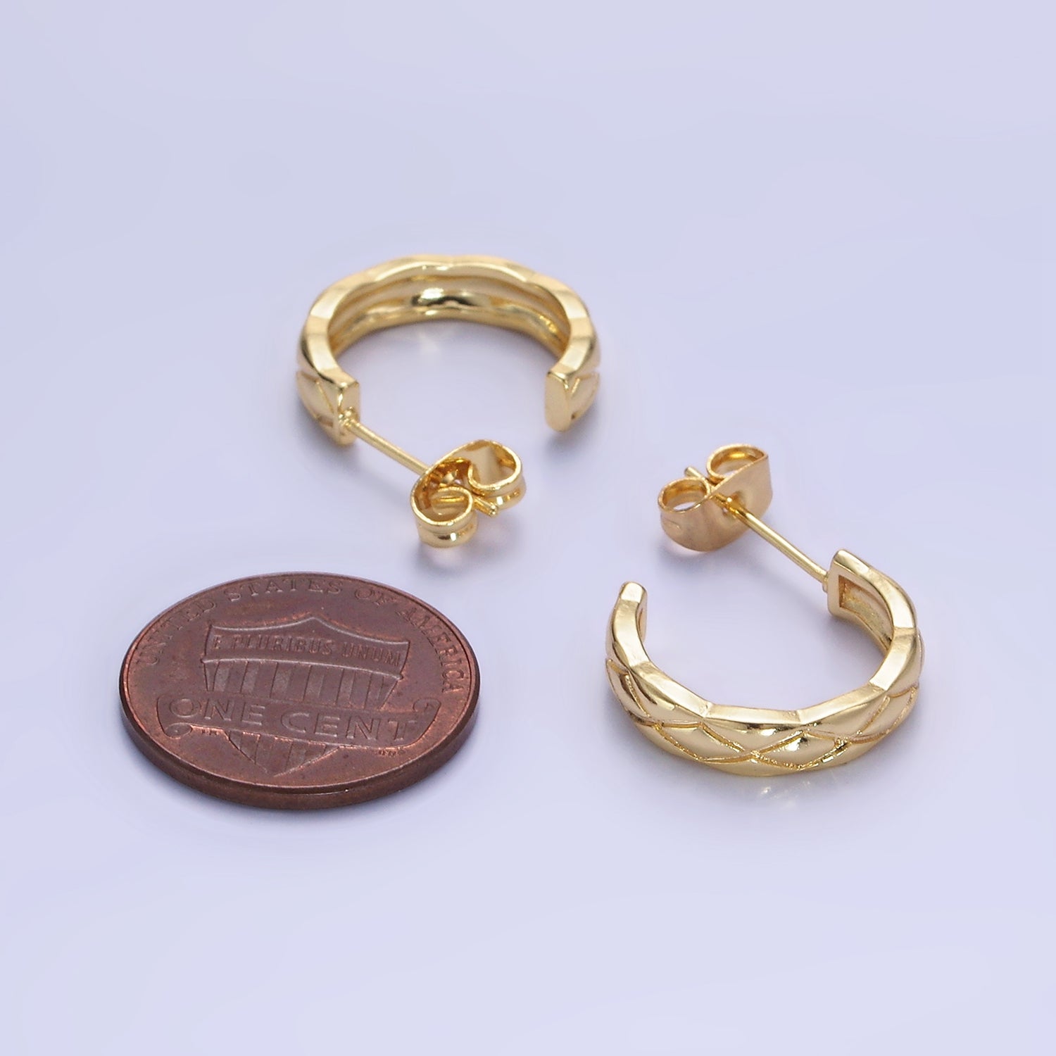 14K Gold Filled 20mm Quilted C-Shaped Hoop Earrings in Gold & Silver | AB1334 AB1335