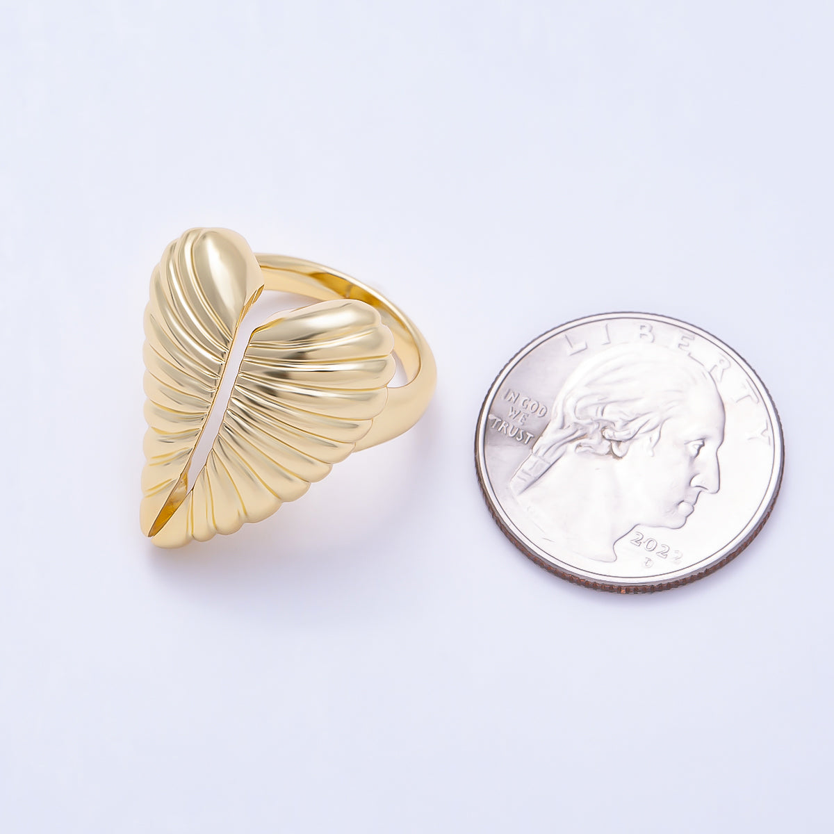 16K Gold Filled Lined Ribbed Chubby Heart Palm Leaf Ring | Rings-00351