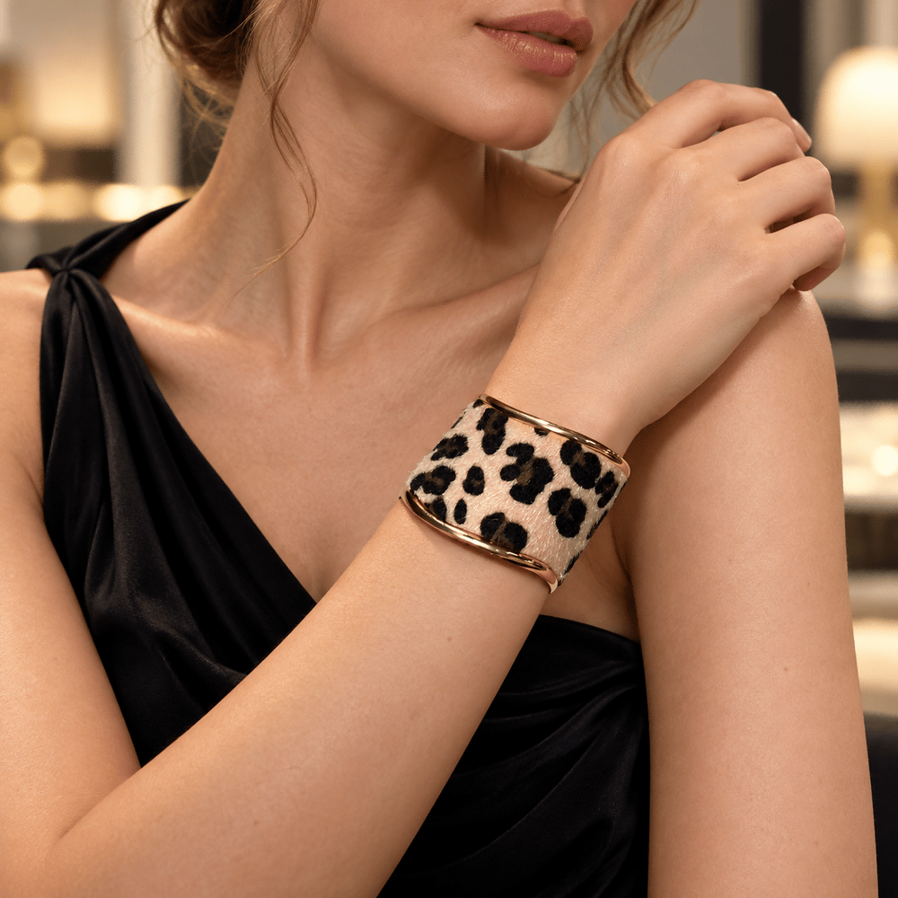 Modern Bangle Girl Cuff in Cow | WA-02283
