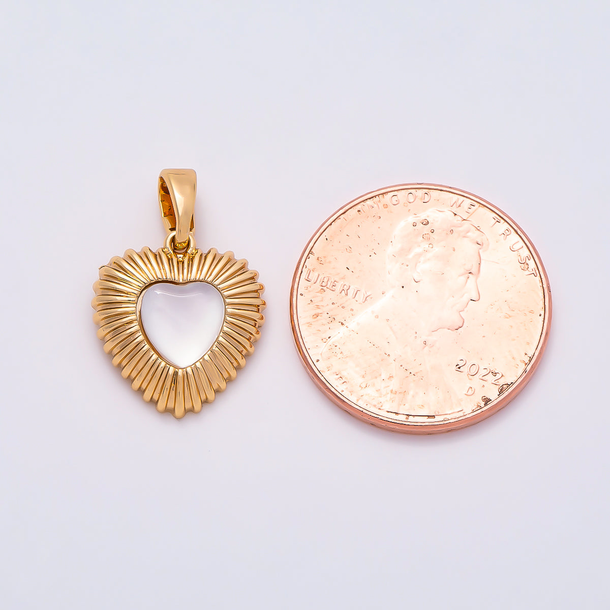 16K Gold Filled 13mm Shell Pearl Ribbed Textured Heart Pendant | Charms-01364