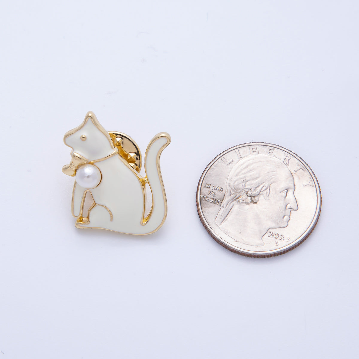Gold 23.5mm x 21mm White Acrylic Pearl Enamel Cat Kitten Pet Pin Brooch | BH-047