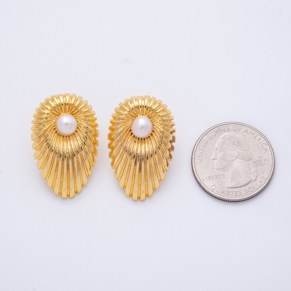 18K Gold Filled 30.5mm Shell Pearl Ribbed Teardrop Stud Earrings | AD1686